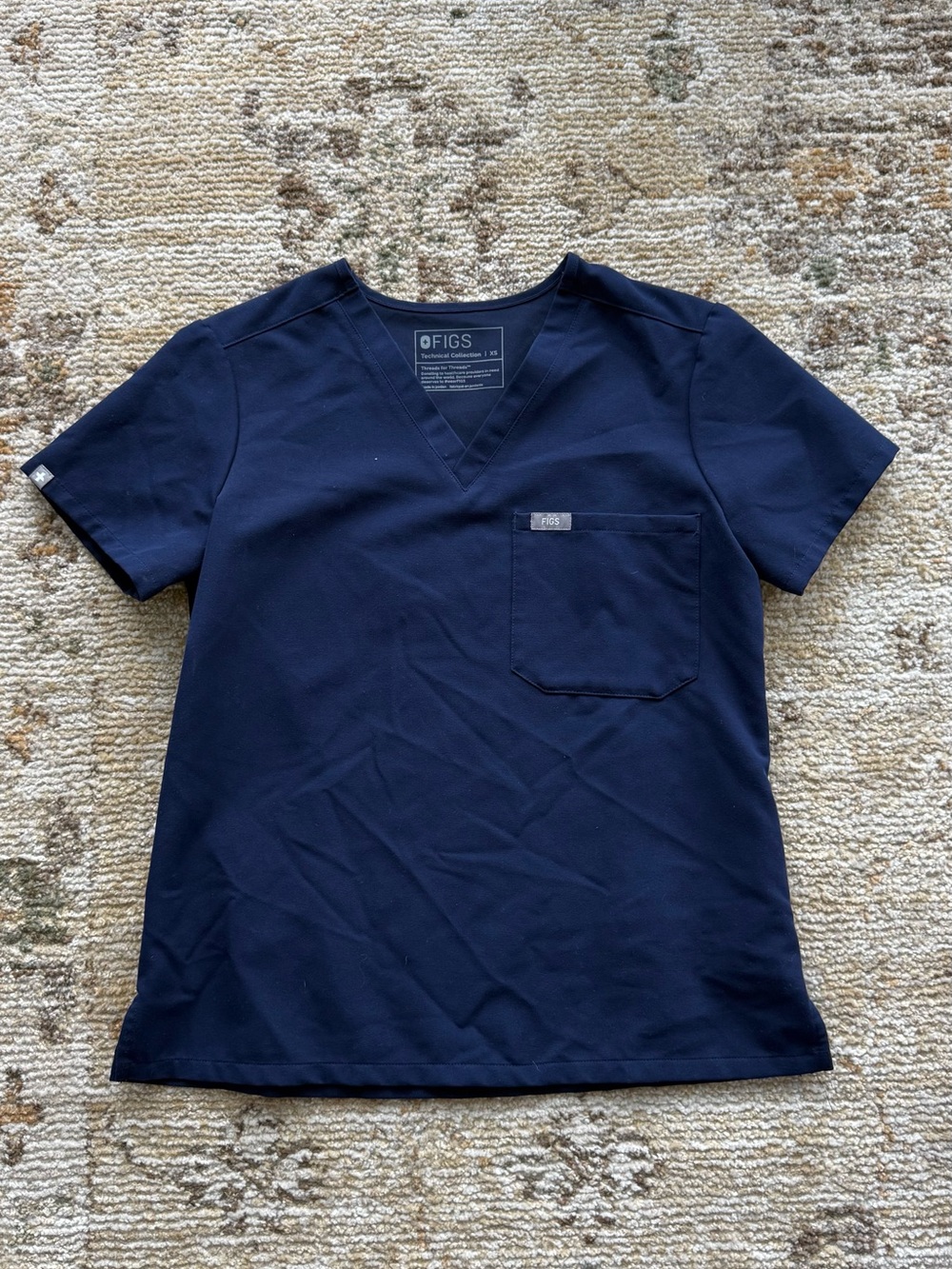 FIGS Women's Scrub Top — Navy XS